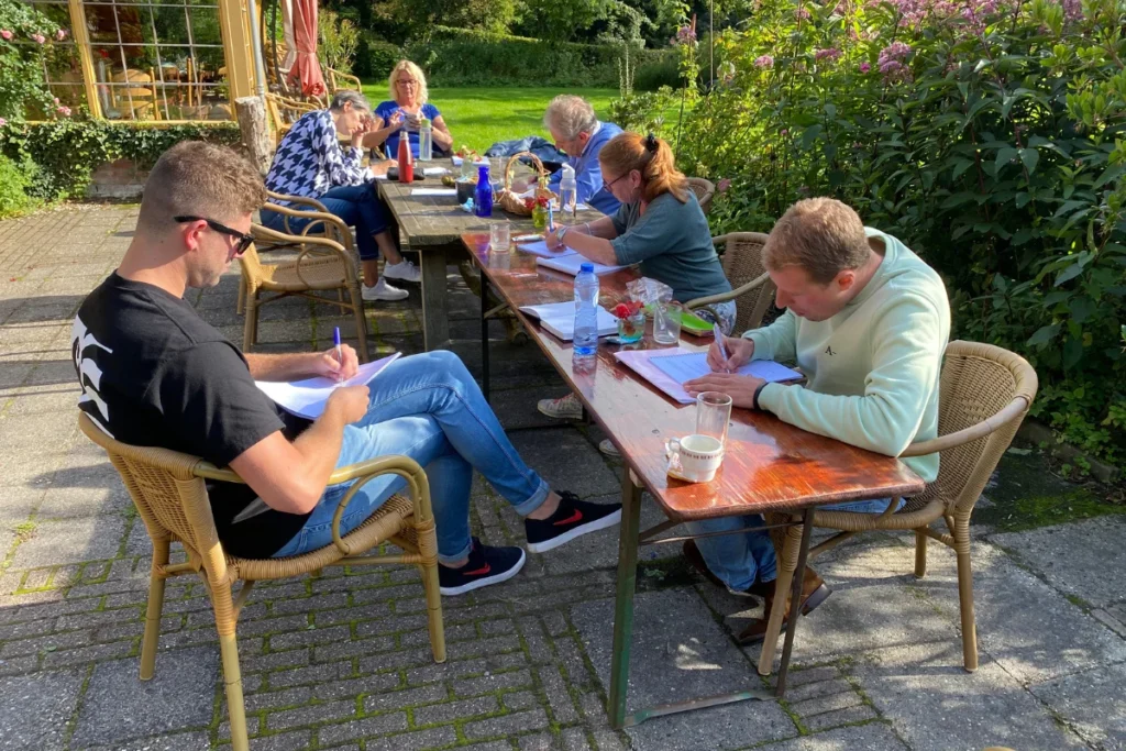 Deelnemers tijdens de Life Safari van Vijfkracht Deelnemers tijdens de Life Safari van Vijfkracht ontdekken hun Big Five for Life.